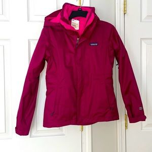 Patagonia New  winter ski jacket size woman XS